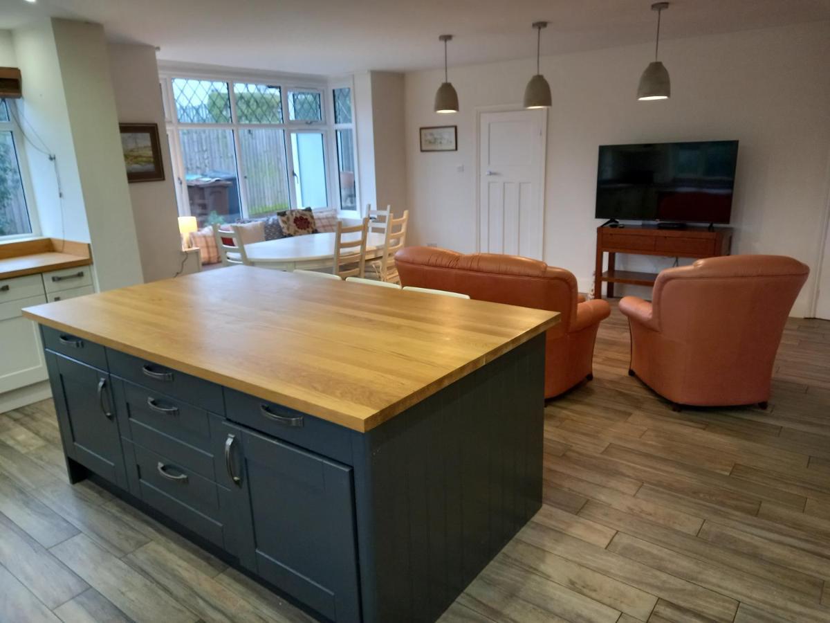 Grange Croft Villa Ben Rhydding Eksteriør bilde