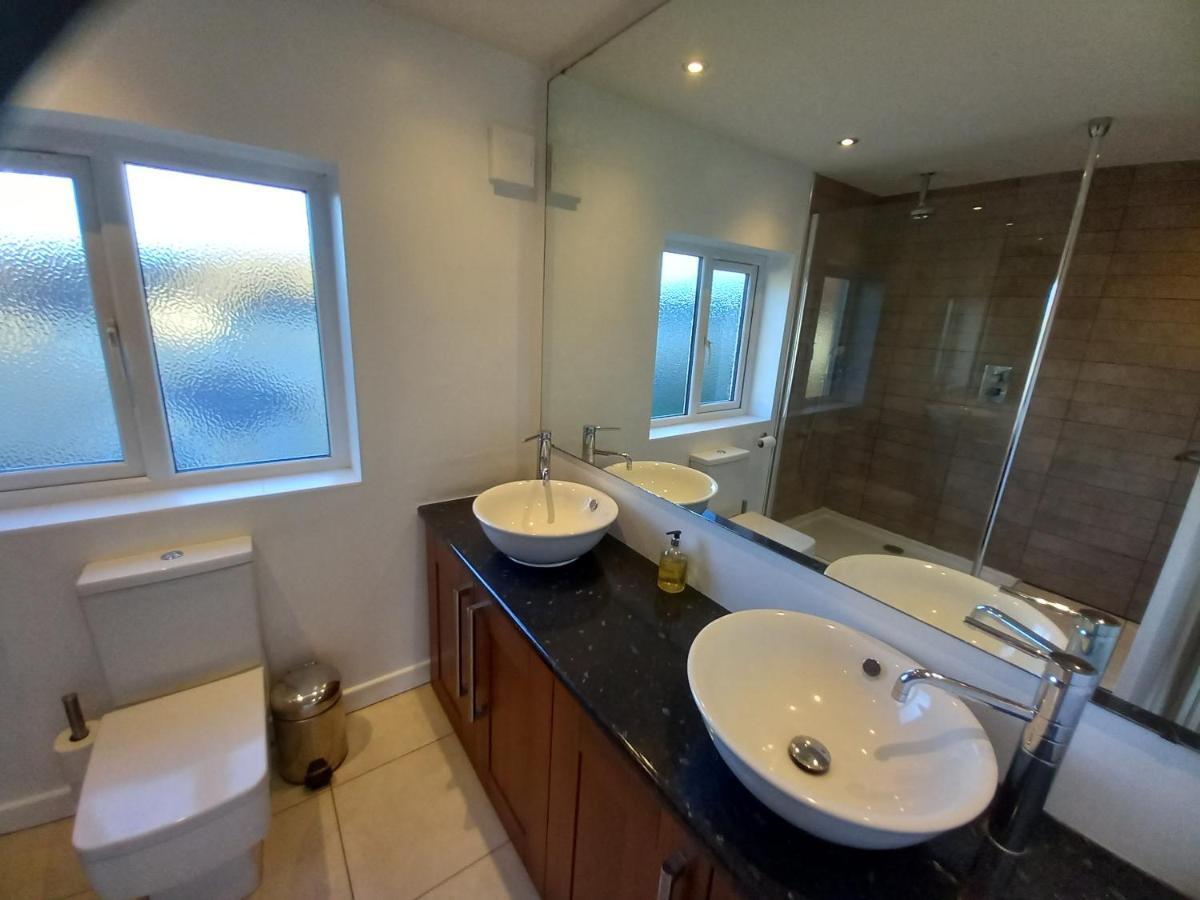 Grange Croft Villa Ben Rhydding Eksteriør bilde