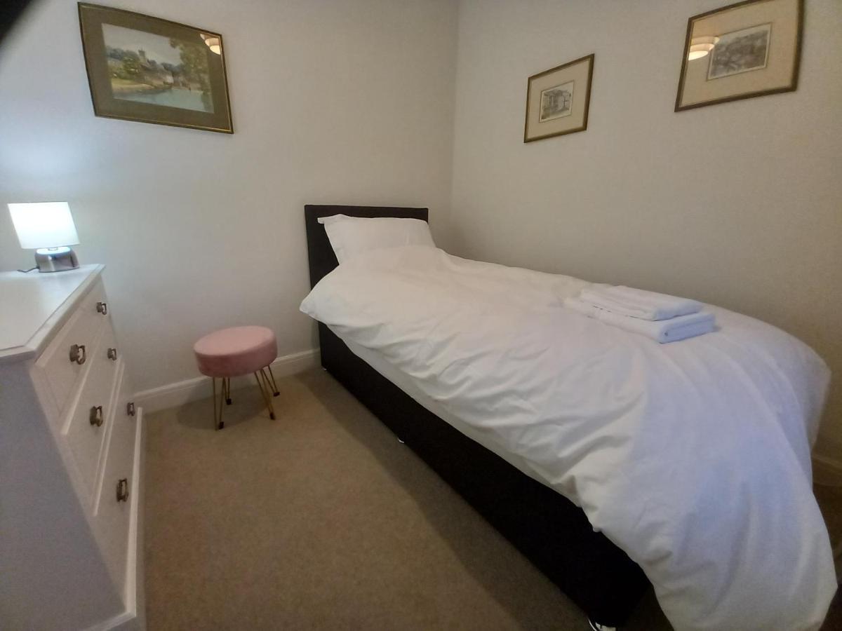 Grange Croft Villa Ben Rhydding Eksteriør bilde