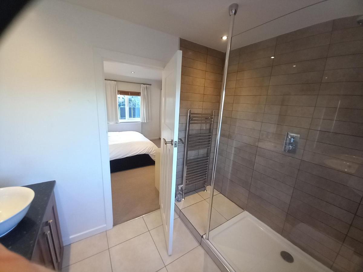 Grange Croft Villa Ben Rhydding Eksteriør bilde